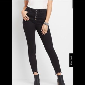 Button Distressed Crop Skinnies